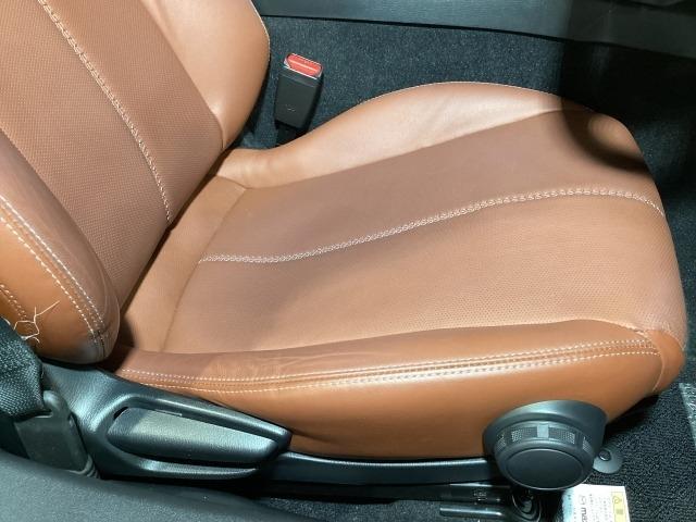 ロードスター １．５　ブラウン　トップ　６ＭＴ　ナビ・地デジ・バックカメラ・２．０ＥＴＣ・ＬＥＤヘッドライト・レザーシート・シートヒーター　１オーナー　衝突軽減ブレーキ　アルミホイール　本革シート　Ｂモニター　クルコン　ＬＥＤ　フルセグ（8枚目）