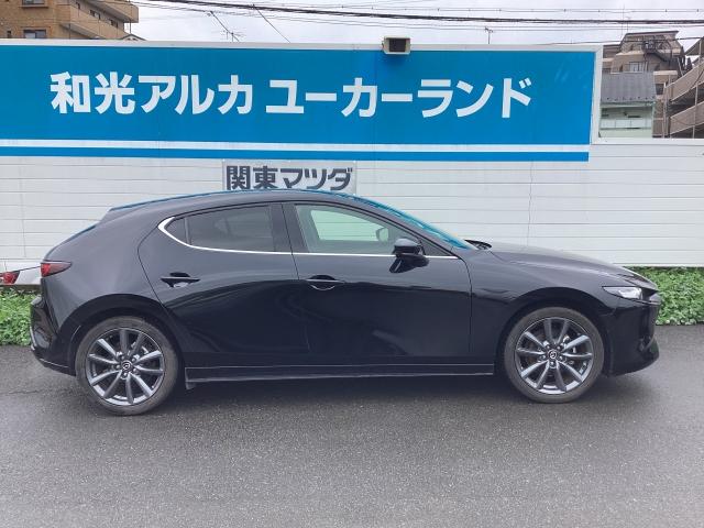 ＭＡＺＤＡ３ファストバック １．５　１５Ｓ　ツーリング　３６０度ビューモニター　レーダークルーズ　マツダコネクトナビ　アドバンスキーレス　ＥＴＣ　パーキングセンサー　オートライト　レーダクルーズ　ブルートゥース　ＤＶＤ再生可　ＬＥＤランプ　リアカメラ（6枚目）