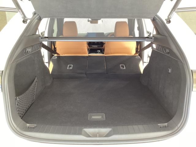 CX-60 3.3 XDハイブリッド プレミアム スポーツ ディーゼルタ ハイブリッドディーゼル 大型ガラスサンルーフ ダブルサンルーフ シートヒー パワーゲート レーダークルコン LEDヘッドライト 車線逸脱警報装置 パワーシート スマートキー ドライブレコーダー 4WD(12枚目)