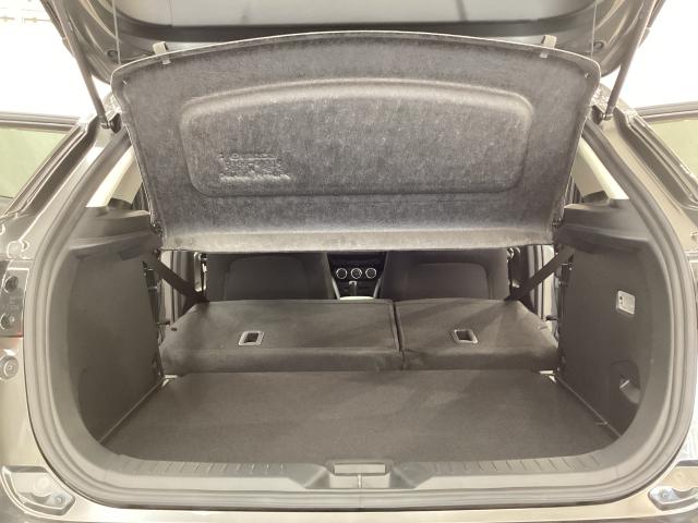 ＣＸ－３ ２．０　２０Ｓ　マツダコネクト　３６０°ビューモニター　純正アルミ　衝突軽減装置　クリアランスソナー　ＬＥＤヘッド　盗難防止装置　オートライト　ＥＴＣ付き　スマートキー＆プッシュスタート　エアコン　ＵＳＢ　ナビ＆ＴＶ（12枚目）