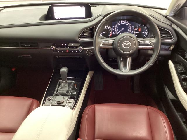 CX-30 2.0 20S 100周年 特別記念車 4WD 赤革シート パワーシート BOSEスピーカー 360度ビューモニター LEDライト ドライブレコーダー シートヒーター パワーシート レーダークルーズ 衝突軽減 Bluetooth ワンオーナー(2枚目)