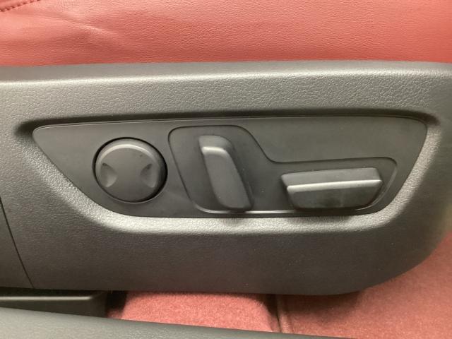 CX-30 2.0 20S 100周年 特別記念車 4WD 赤革シート パワーシート BOSEスピーカー 360度ビューモニター LEDライト ドライブレコーダー シートヒーター パワーシート レーダークルーズ 衝突軽減 Bluetooth ワンオーナー(8枚目)