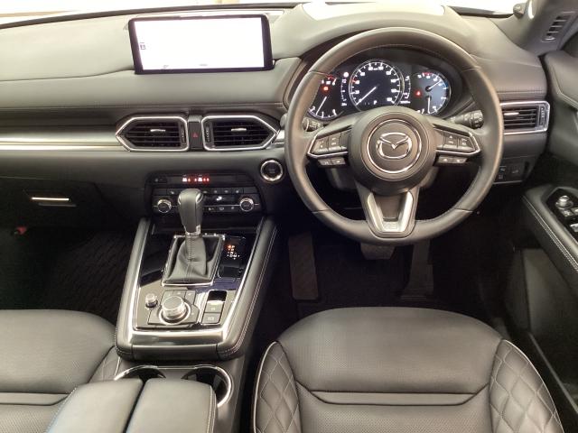 CX-8 2.2 XD エクスクルーシブ モード ディーゼルターボ 4 4WD サンルーフ BOSE 6人乗り 360度ビュー BTオーディオ オートハイビーム パワーゲート ワンオーナー車 AWD LKA LEDヘッドライト 本革シート USB ルーフレール サンルーフ(2枚目)