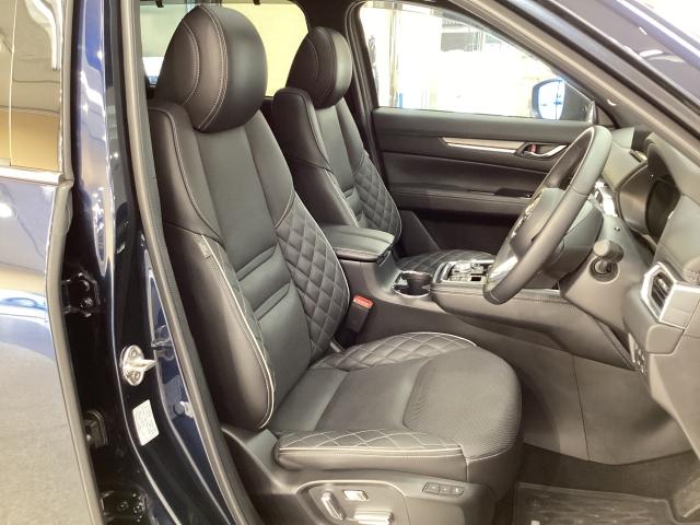 CX-8 2.2 XD エクスクルーシブ モード ディーゼルターボ 4 4WD サンルーフ BOSE 6人乗り 360度ビュー BTオーディオ オートハイビーム パワーゲート ワンオーナー車 AWD LKA LEDヘッドライト 本革シート USB ルーフレール サンルーフ(7枚目)