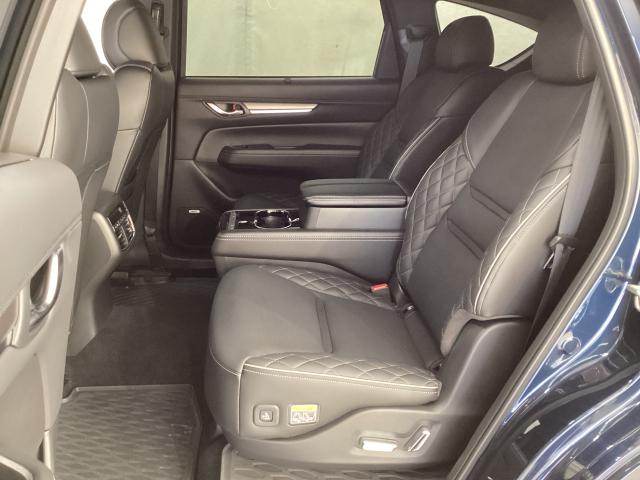 CX-8 2.2 XD エクスクルーシブ モード ディーゼルターボ 4 4WD サンルーフ BOSE 6人乗り 360度ビュー BTオーディオ オートハイビーム パワーゲート ワンオーナー車 AWD LKA LEDヘッドライト 本革シート USB ルーフレール サンルーフ(10枚目)