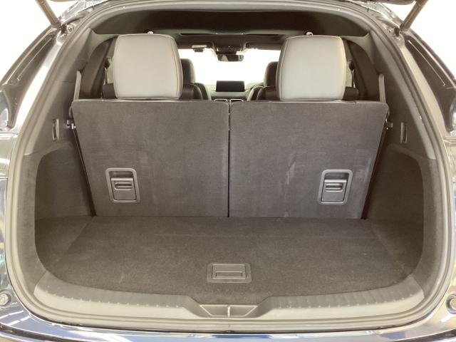 CX-8 2.2 XD エクスクルーシブ モード ディーゼルターボ 4 4WD サンルーフ BOSE 6人乗り 360度ビュー BTオーディオ オートハイビーム パワーゲート ワンオーナー車 AWD LKA LEDヘッドライト 本革シート USB ルーフレール サンルーフ(12枚目)