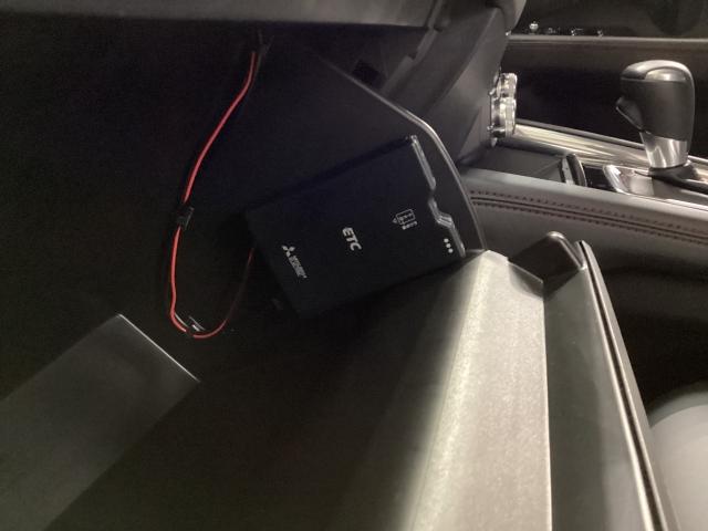 ＣＸ－５ ２．２　ＸＤ　ブラックトーンエディション　ディーゼルターボ　３６０°モニター　マツダコネクト　１９インチ純正アルミ　ＬＥＤライト　アドバンスドキー　Ｂｌｕｅｔｏｏｔｈ　クリアランスソナー　ＥＴＣ　運転席パワーシート　前席シートヒーター　ターボ　ＤＳＣ　ナビＴＶ（24枚目）