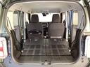 リアシートも簡単格納ができ、大きな荷物もらくらく収納できます！