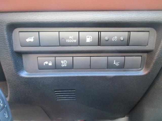 アウトランダーPHEV Pエグゼクティブパッケージ 試乗車UP ETC 禁煙車 コーナーセンサー 電動リアゲート(30枚目)