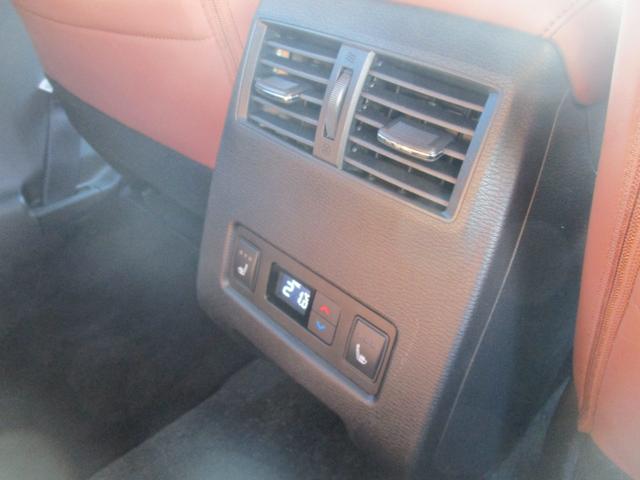 アウトランダーPHEV Pエグゼクティブパッケージ 試乗車UP ETC 禁煙車 コーナーセンサー 電動リアゲート(32枚目)