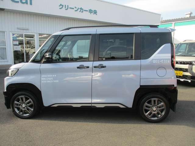 デリカミニ Ｔ　プレミアム　試乗車ＵＰ　衝突軽減装置　ターボエンジン　禁煙　記録簿付　寒冷地　パワステ　フルタイム４ＷＤ　エアバッグ　ＥＳＣ　クルコン　インテリキー　キーフリー　アルミホイール　ナビ　シートヒータ　セキュリティ（13枚目）