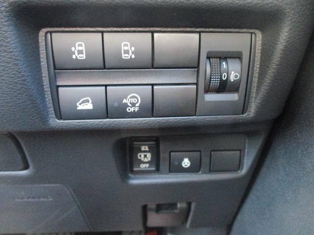 デリカミニ Ｔ　プレミアム　試乗車ＵＰ　衝突軽減装置　ターボエンジン　禁煙　記録簿付　寒冷地　パワステ　フルタイム４ＷＤ　エアバッグ　ＥＳＣ　クルコン　インテリキー　キーフリー　アルミホイール　ナビ　シートヒータ　セキュリティ（23枚目）