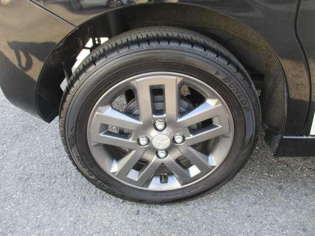 デリカミニ T プレミアム 試乗車UP 衝突軽減装置 ターボエンジン 記録簿付 寒冷地 パワステ フルタイム4WD エアバッグ ESC サイドカメラ クルコン インテリキー キーフリー アルミホイール ナビ シートヒータ ABS(19枚目)