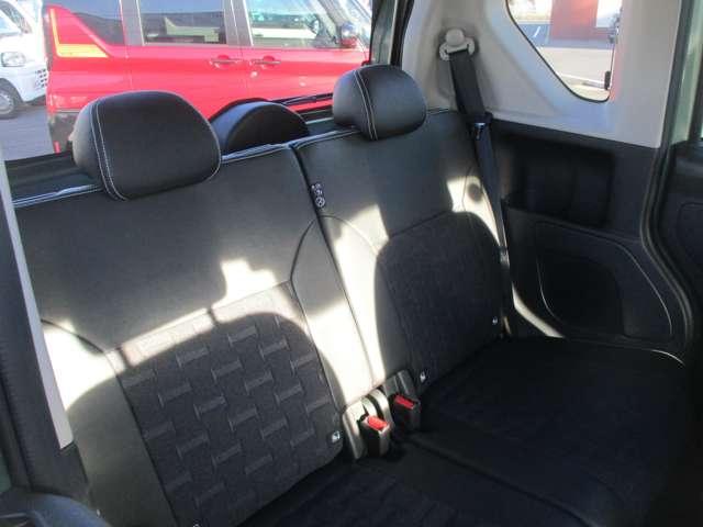 デリカミニ Ｔ　プレミアム　試乗車ＵＰ　衝突軽減装置　ターボエンジン　禁煙　記録簿付　寒冷地　パワステ　フルタイム４ＷＤ　エアバッグ　ＥＳＣ　クルコン　インテリキー　キーフリー　アルミホイール　ナビ　シートヒータ　セキュリティ（17枚目）