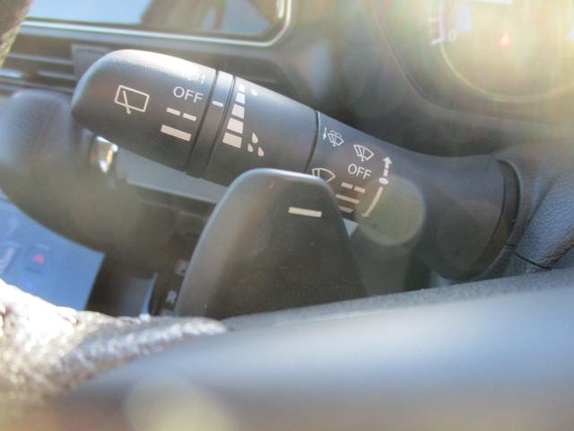 デリカミニ Ｔ　プレミアム　試乗車ＵＰ　衝突軽減装置　ターボエンジン　禁煙　記録簿付　寒冷地　パワステ　フルタイム４ＷＤ　エアバッグ　ＥＳＣ　クルコン　インテリキー　キーフリー　アルミホイール　ナビ　シートヒータ　セキュリティ（22枚目）