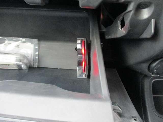 ミラージュ １．２Ｇ　ＥＴＣ　ワンオーナー　禁煙車　ナビ　アルミホイール　横滑り防止装置　ＥＴＣ　インテリキー　ワンオーナー　フルオートエアコン　盗難防止システム　メモリーナビ　キーレスエントリー　Ｗエアバック　ＡＢＳ（6枚目）