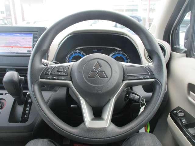 ｅＫワゴン Ｍ　レンタカーＵＰ　ＥＴＣ　フロントベンチシート　踏み間違い防止アシスト　リモコンキー　禁煙車　盗難防止装置　寒冷地仕様　ナビ　前席シートヒーター　パワーステアリング　ＥＴＣ　４ＷＤ　マニュアルエアコン（6枚目）