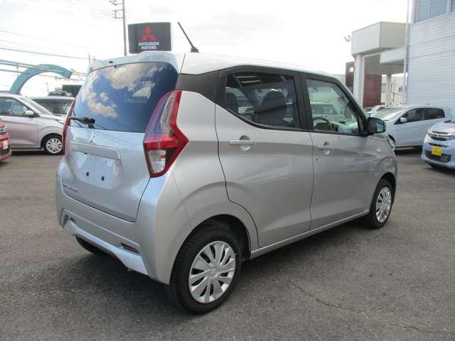 ｅＫワゴン Ｍ　レンタカーＵＰ　ＥＴＣ　フロントベンチシート　踏み間違い防止アシスト　リモコンキー　禁煙車　盗難防止装置　寒冷地仕様　ナビ　前席シートヒーター　パワーステアリング　ＥＴＣ　４ＷＤ　マニュアルエアコン（10枚目）