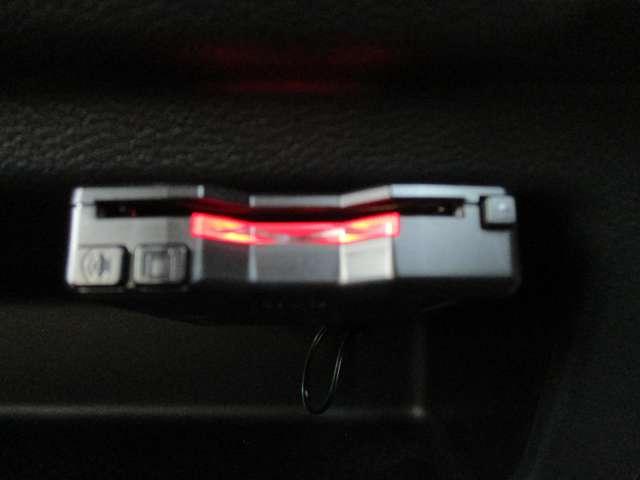 ｅＫワゴン Ｍ　レンタカーＵＰ　ＥＴＣ　禁煙　踏み間違い防止アシスト　イモビライザー　ＥＴＣ　パワーウィンドウ　Ｐセンサー　ナビ　マニュアルエアコン　キーレスエントリー　前席シートヒーター　ＡＳＣ　エアバック　ＡＢＳ（6枚目）