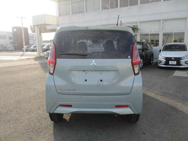 ｅＫワゴン Ｍ　レンタカーＵＰ　ＥＴＣ　禁煙　踏み間違い防止アシスト　イモビライザー　ＥＴＣ　パワーウィンドウ　Ｐセンサー　ナビ　マニュアルエアコン　キーレスエントリー　前席シートヒーター　ＡＳＣ　エアバック　ＡＢＳ（11枚目）