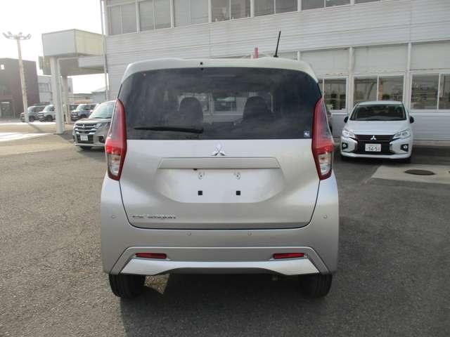 ｅＫワゴン Ｍ　修復歴有　ＥＴＣ　レンタカーＵＰ　フロントベンチシート　踏み間違い防止アシスト　リモコンキー　禁煙車　盗難防止装置　寒冷地仕様　ナビ　前席シートヒーター　パワーステアリング　ＥＴＣ　４ＷＤ　ＡＢＳ（11枚目）