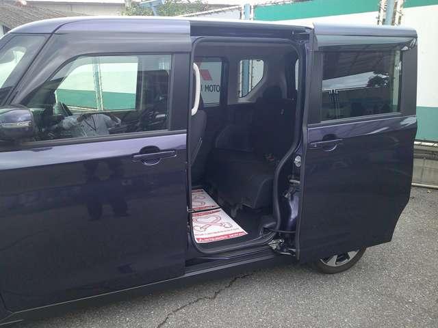 ｅＫクロススペース Ｇ　衝突被害軽減ブレーキ　アラウンドカメラ禁煙車　ＬＥＤヘッド　シートヒーター　スマートキー　車線逸脱警報　オートハイビーム　革巻きステアリング　純正１５インチアルミ（17枚目）