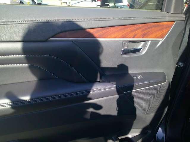 デリカD:5 G パワーパッケージ 純正ナビドラレコETCアラウンドカメラ(13枚目)