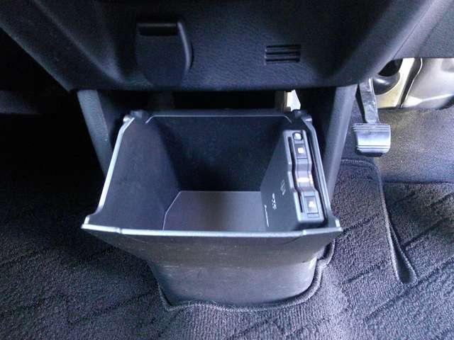 eKクロススペース T 純正ナビアラウンドカメラ助手席パワースラ(9枚目)