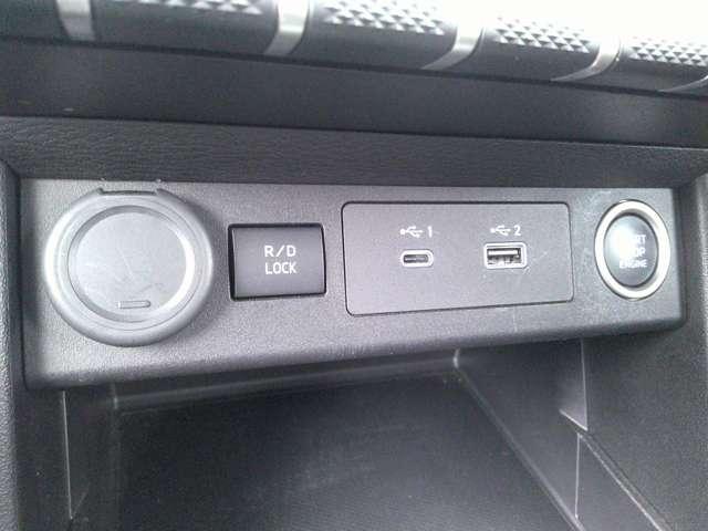 トライトン ＧＳＲ　純正ナビアラウンドカメラＥＴＣ（15枚目）