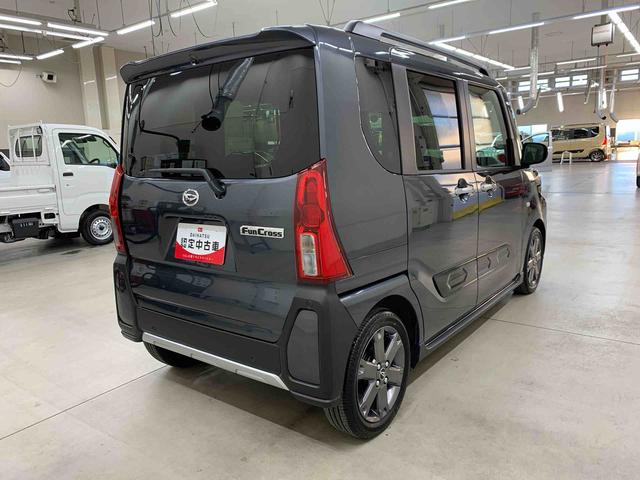 タント ファンクロスターボ 2WD 両側電動スライドドア・LEDヘッドライト・オートライト・オートマチックハイビーム・プッシュスタートボタン・アイドリングストップ・スマートアシスト・シートヒーター・電動格納式ドアミラー(11枚目)