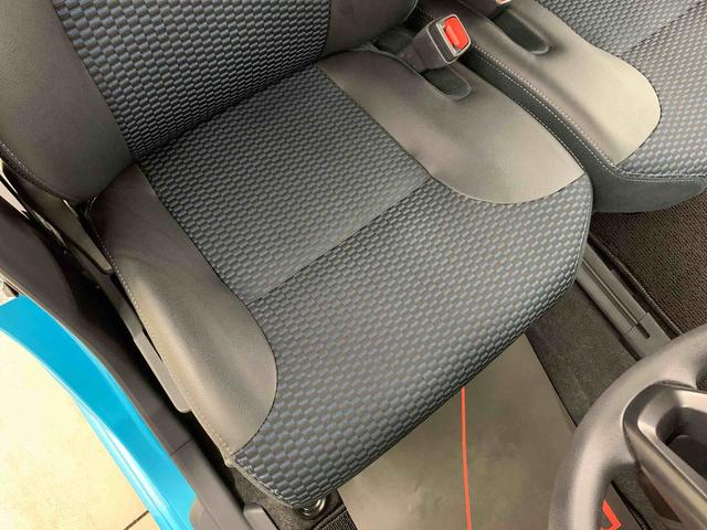 タント カスタムＸ　２ＷＤ　両側電動スライドドア・ＬＥＤヘッドライト・オートライト・オートマチックハイビーム・プッシュスタートボタン・アイドリングストップ・シートヒーター・電動パーキングブレーキ・スマートアシスト（32枚目）