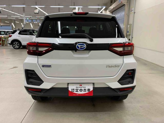 ロッキー プレミアムＧ　ＨＥＶ　２ＷＤ　ＬＥＤヘッドライト・パノラマモニター・ブラインドスポットモニター・シートヒーター・スマートアシスト・アイドリングストップ・プッシュボタンスタート・オートライト・オートマチックハイビーム・オートエアコン（6枚目）