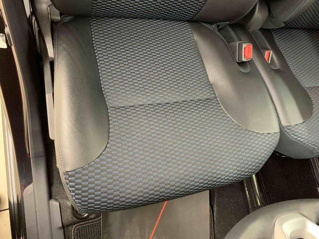 タント カスタムＲＳ　２ＷＤ　両側電動スライドドア・ＬＥＤヘッドライト・オートライト・オートマチックハイビーム・プッシュスタートボタン・アイドリングストップ・シートヒーター・スマートアシスト・電動格納式ドアミラー（32枚目）