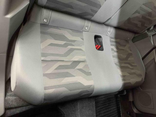 タフト Ｇ　クロムベンチャー　２ＷＤ　ＬＥＤヘッドライト・オートライト・オートマチックハイビーム・プッシュスタートボタン・アイドリングストップ・シートヒーター・オートエアコン・電動パーキングブレーキ・スマートアシスト（34枚目）