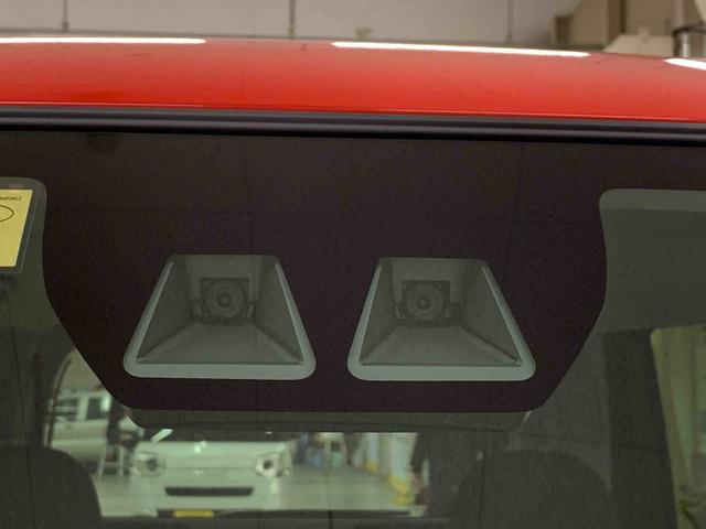 ファンクロス　届出済未使用車　２ＷＤ　キーフリー　パノラマモニター　電動パーキングブレーキ　リヤ両側自動スライドドア(19枚目)