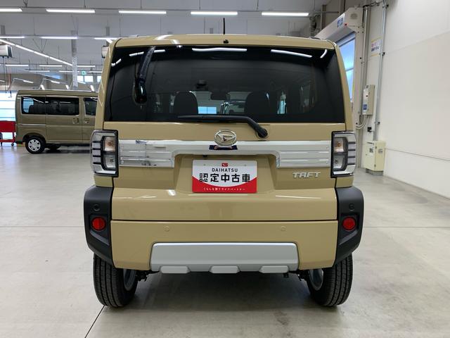 タフト Ｇ　クロムベンチャー　２ＷＤ　元当社試乗車　キーフリー　運転席助手席シートヒーター　バックカメラ　ＬＥＤヘッドライト　スマートアシスト　アイドリングストップ　プッシュボタンスタート　オートライト　オートマチックハイビーム（6枚目）