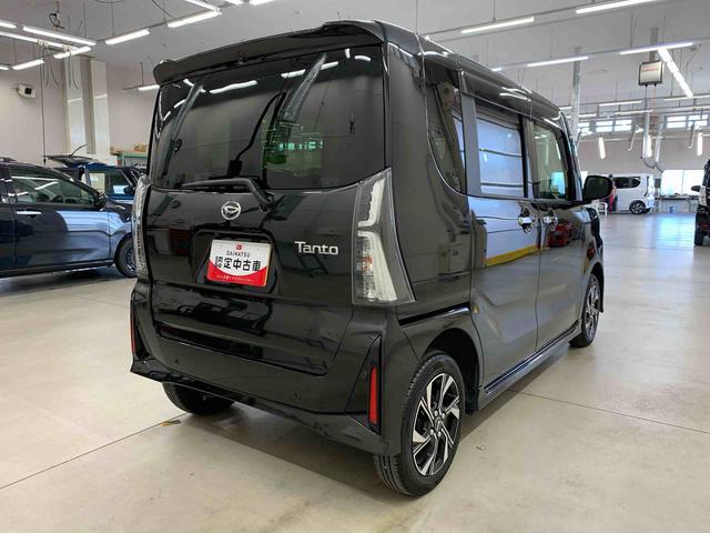 タント カスタムＸ　４ＷＤ　元社用車　キーフリー　運転席助手席シートヒーター　バックカメラ　リヤ両側電動スライドドア　ＬＥＤヘッドライト　スマートアシスト　アイドリングストップ　オートライト　オートエアコン（11枚目）
