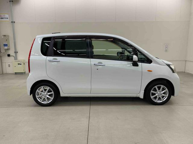 ムーヴ Ｘ　２ＷＤ　ＣＤラジオ・オートライト・プッシュスタートボタン・アイドリングストップ・オートエアコン・電動格納式ドアミラー・横開きバックドア・ベンチシート（7枚目）