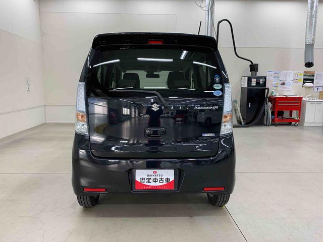 ワゴンＲ ＦＺ　２ＷＤ　キーフリー　プッシュスタートボタン　アイドリングストップト　ＥＴＣ　オートエアコン　ベンチシート　運転席シートヒーター　電動格納式ドアミラー（6枚目）