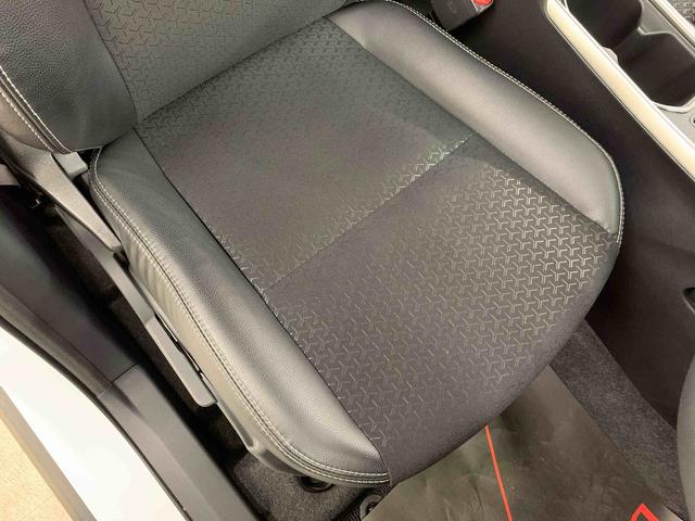 ロッキー プレミアムＧ　ＨＥＶ　２ＷＤ　ナビ・ＥＴＣ・ドライブレコーダー・ＬＥＤヘッドライト・オートライト・オートマチックハイビーム・プッシュスタートボタン・アイドリングストップ・シートヒーター・電動パーキングブレーキ・スマートアシスト（32枚目）