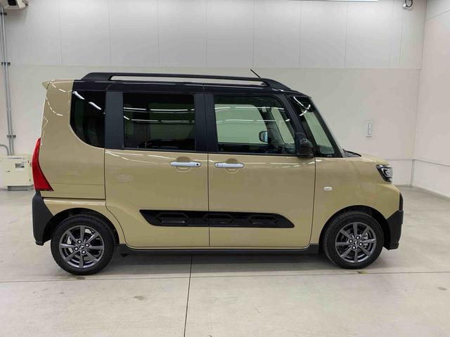 タント ファンクロス　２ＷＤ　両側電動スライドドア・ＬＥＤヘッドライト・オートライト・オートマチックハイビーム・プッシュスタートボタン・アイドリングストップ・シートヒーター・電動パーキングブレーキ・スマートアシスト（7枚目）