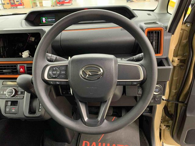 タント ファンクロス　２ＷＤ　両側電動スライドドア・ＬＥＤヘッドライト・オートライト・オートマチックハイビーム・プッシュスタートボタン・アイドリングストップ・シートヒーター・電動パーキングブレーキ・スマートアシスト（19枚目）