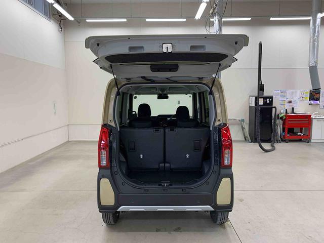 タント ファンクロス　２ＷＤ　両側電動スライドドア・ＬＥＤヘッドライト・オートライト・オートマチックハイビーム・プッシュスタートボタン・アイドリングストップ・シートヒーター・電動パーキングブレーキ・スマートアシスト（39枚目）