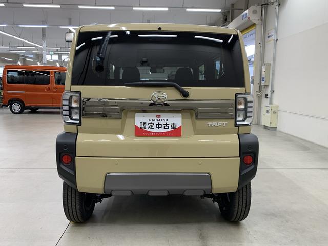タフト G ダーククロムベンチャー 2WD LEDヘッドライト・バックカメラ・シートヒーター・スマートアシスト・アイドリングストップ・プッシュボタンスタート・オートライト・オートマチックハイビーム・オートエアコン・電動格納式ドアミラー(6枚目)