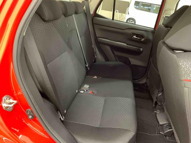 ロッキー Ｇ　２ＷＤ　ＬＥＤヘッドライト・ナビ・ドラレコ・バックカメラ・ＥＴＣ・シートヒーター・スマートアシスト・アイドリングストップ・プッシュボタンスタート・オートライト・オートマチックハイビーム・オートエアコン（17枚目）