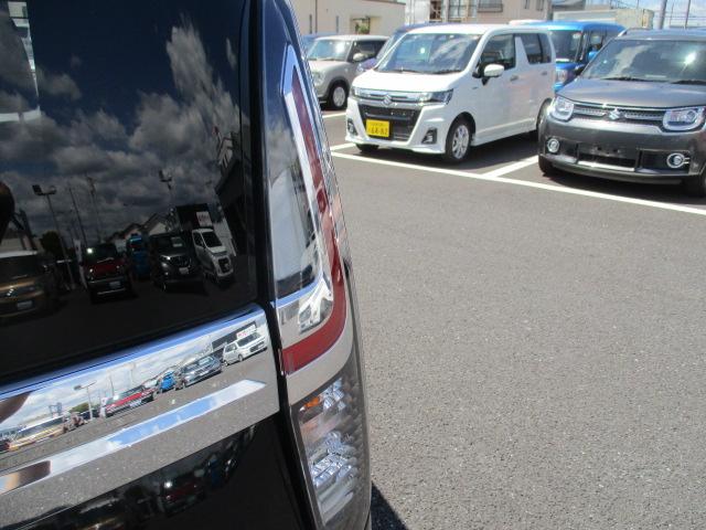 ＨＹＢＲＩＤ　ＭＸ　左側パワスラ　クルコン　金牛宮突破祭！　歩行者傷害軽減ボディー　運転席・助手席ＳＲＳエアバッグ　ＥＳＰ　４輪ＡＢＳ　リヤドアチャイルドプルーフ　エアコン　パワーステアリング　電波式キーレスエントリー　セキュリティアラームシステム(24枚目)