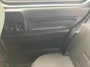 保証継承点検もしくは法定点検整備のうえ納車をさせて頂きます。オイル交換も、もちろんさせて頂きます。