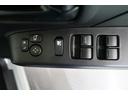走行は km。メーター内のインフォメーションディスプレーは燃費計やシフト位置などなど、色んな情報を提供致します。