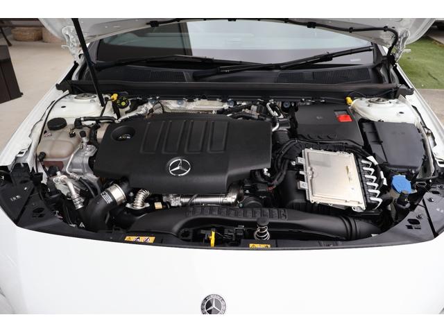 CLAクラス CLA200d AMGライン 禁煙 ディーゼルターボ 純正18インチAW LEDヘッドライト ハーフレザー シートヒーター アンビエントライト 純正ナビ ACC パドルシフト パーキングアシスト ワイヤレスチャージング Bカメラ(22枚目)