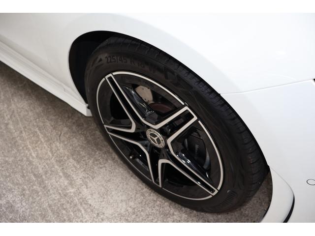 CLAクラス CLA200d AMGライン 禁煙 ディーゼルターボ 純正18インチAW LEDヘッドライト ハーフレザー シートヒーター アンビエントライト 純正ナビ ACC パドルシフト パーキングアシスト ワイヤレスチャージング Bカメラ(24枚目)